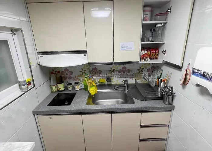 Casa de hóspedes Sinsa Stay- Female Only 3*