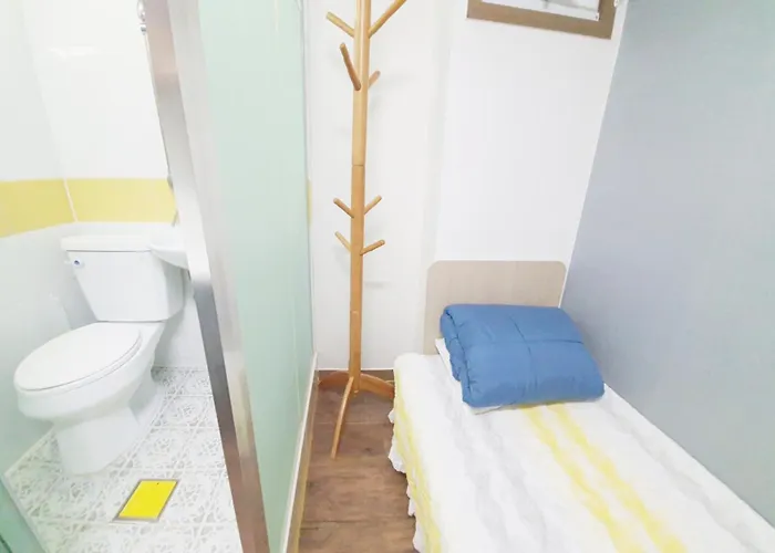 Casa de hóspedes Sinsa Stay- Female Only Seul