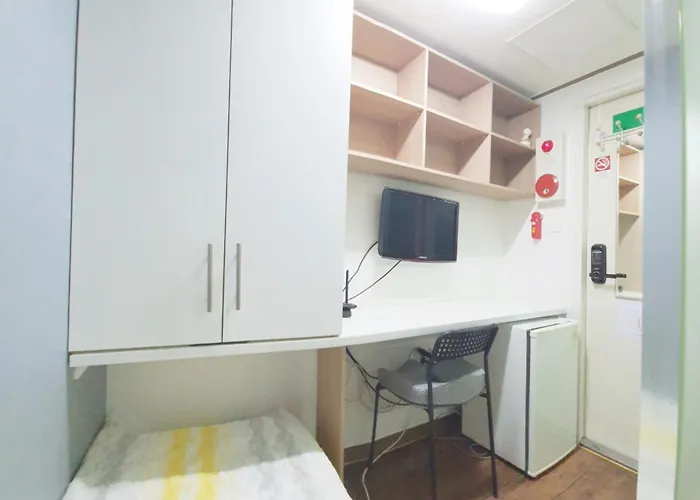 Sinsa Stay- Female Only 3* Seul