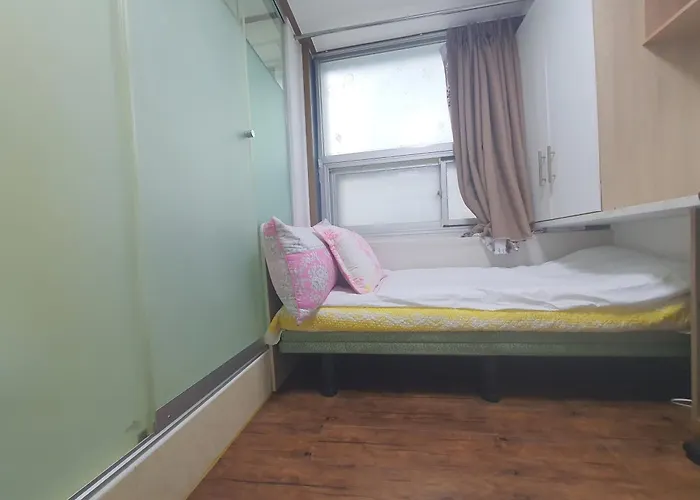 Sinsa Stay- Female Only 3*