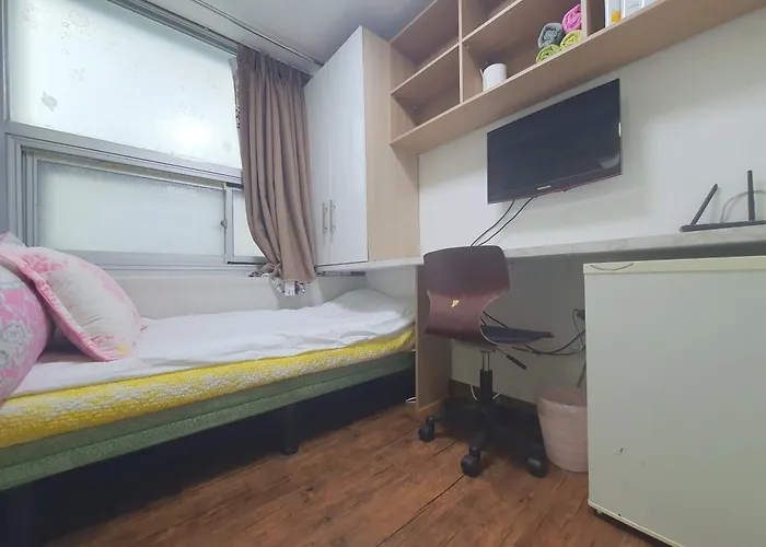 Sinsa Stay- Female Only Seul