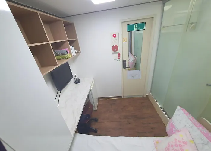 Casa de hóspedes Sinsa Stay- Female Only 3*
