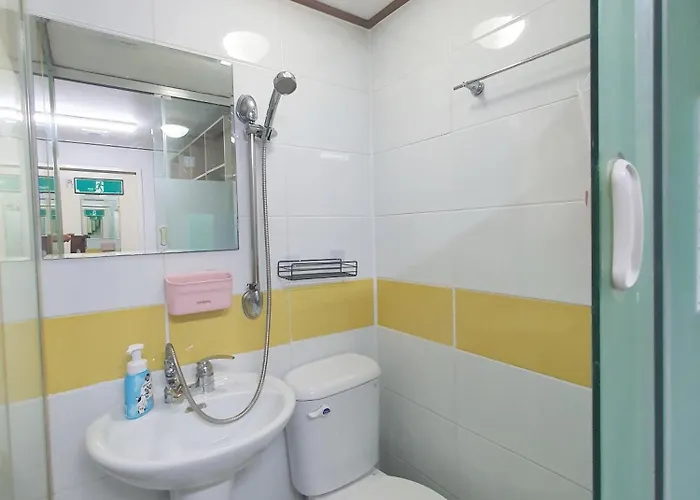 Casa de hóspedes Sinsa Stay- Female Only